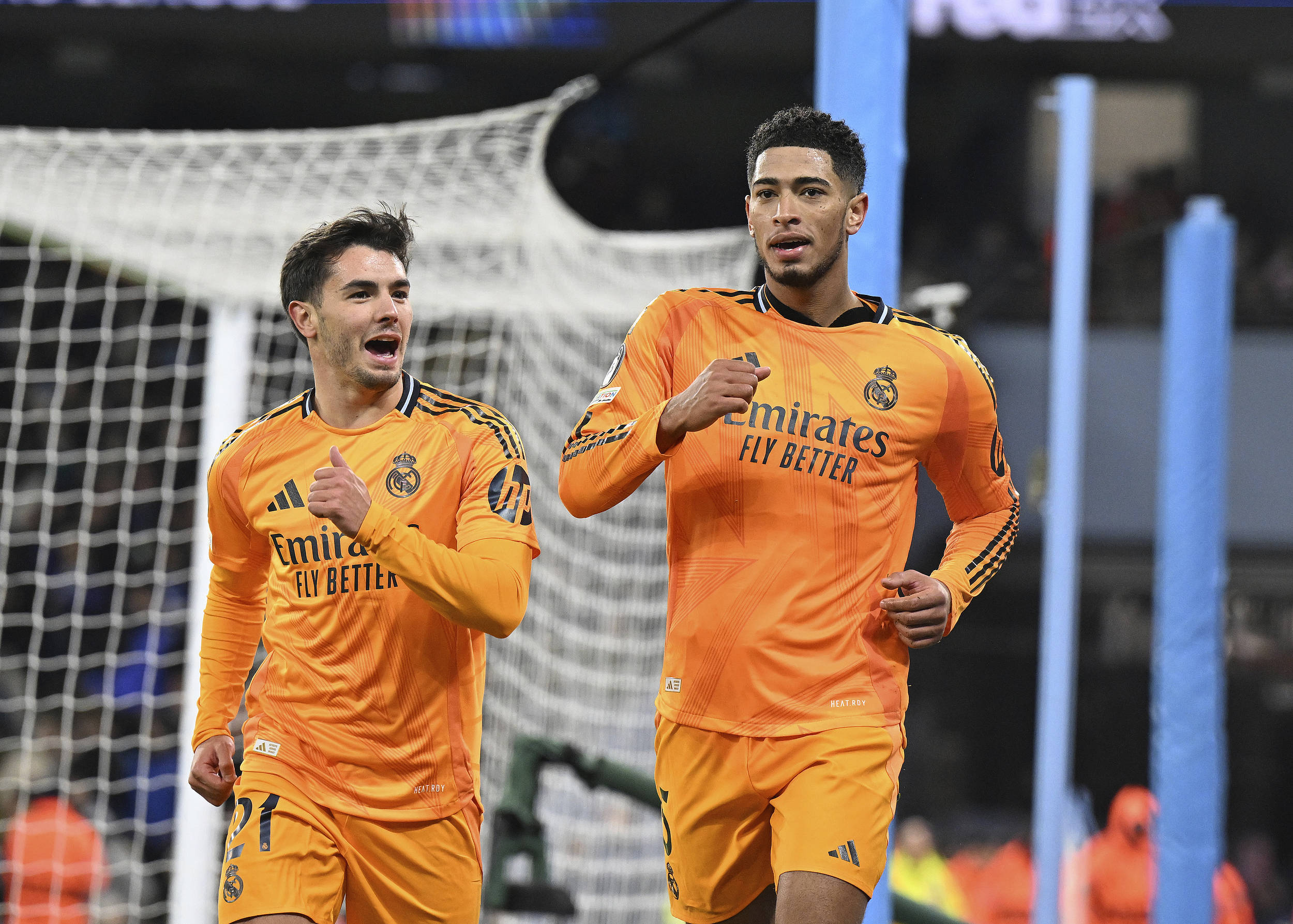 京多安帽子戏法，曼城大胜对手，欧冠疯狂轰炸