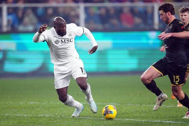 包含恩波利客场绝杀热那亚，保级希望重新点燃的词条