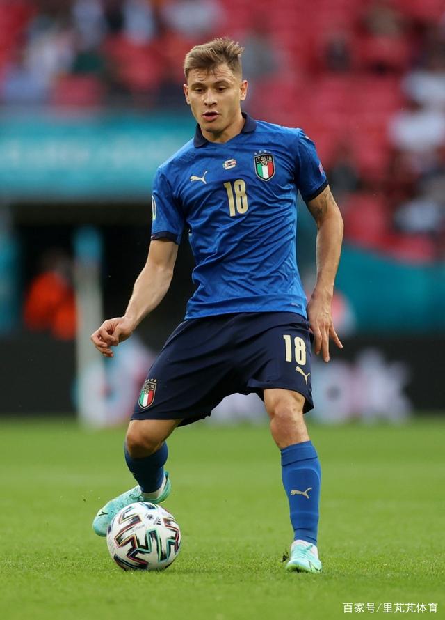 包含梦之对决：欧洲足球巨星将在场上展开激烈角逐的词条