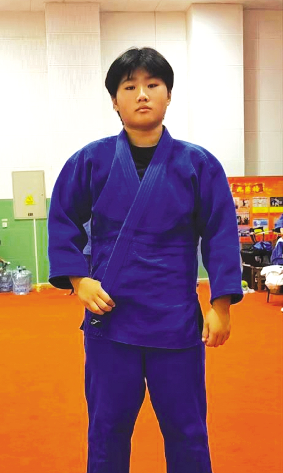 包含柔道冠军现身争霸场：努力训练背后辛酸经历的词条