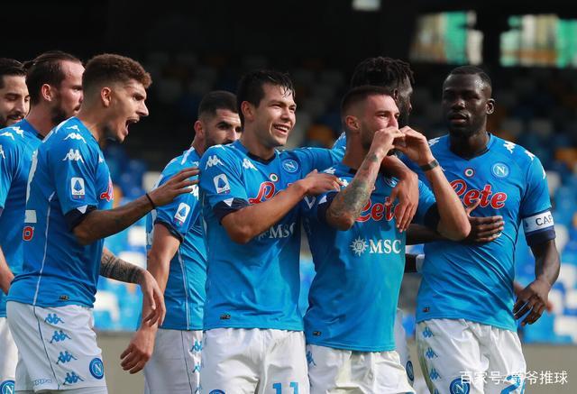 那不勒斯球迷赛后聚餐,共同期待球队好成绩的简单介绍 那不勒斯球迷赛后聚餐,共同期待球队好成绩的简单介绍