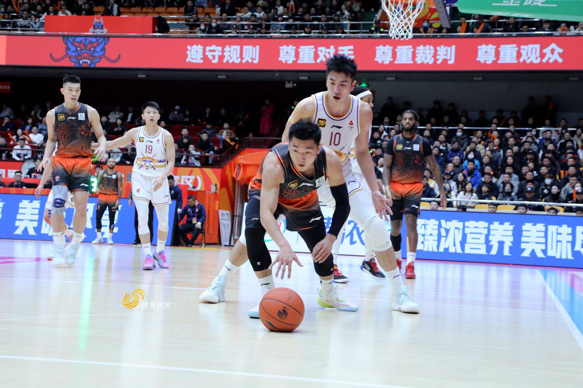 江苏队胜山东队，系列赛开门红