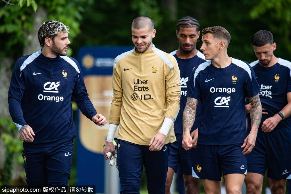 格鲁吉亚队披挂异彩备战欧洲预选赛的简单介绍 格鲁吉亚队披挂异彩备战欧洲预选赛的简单介绍