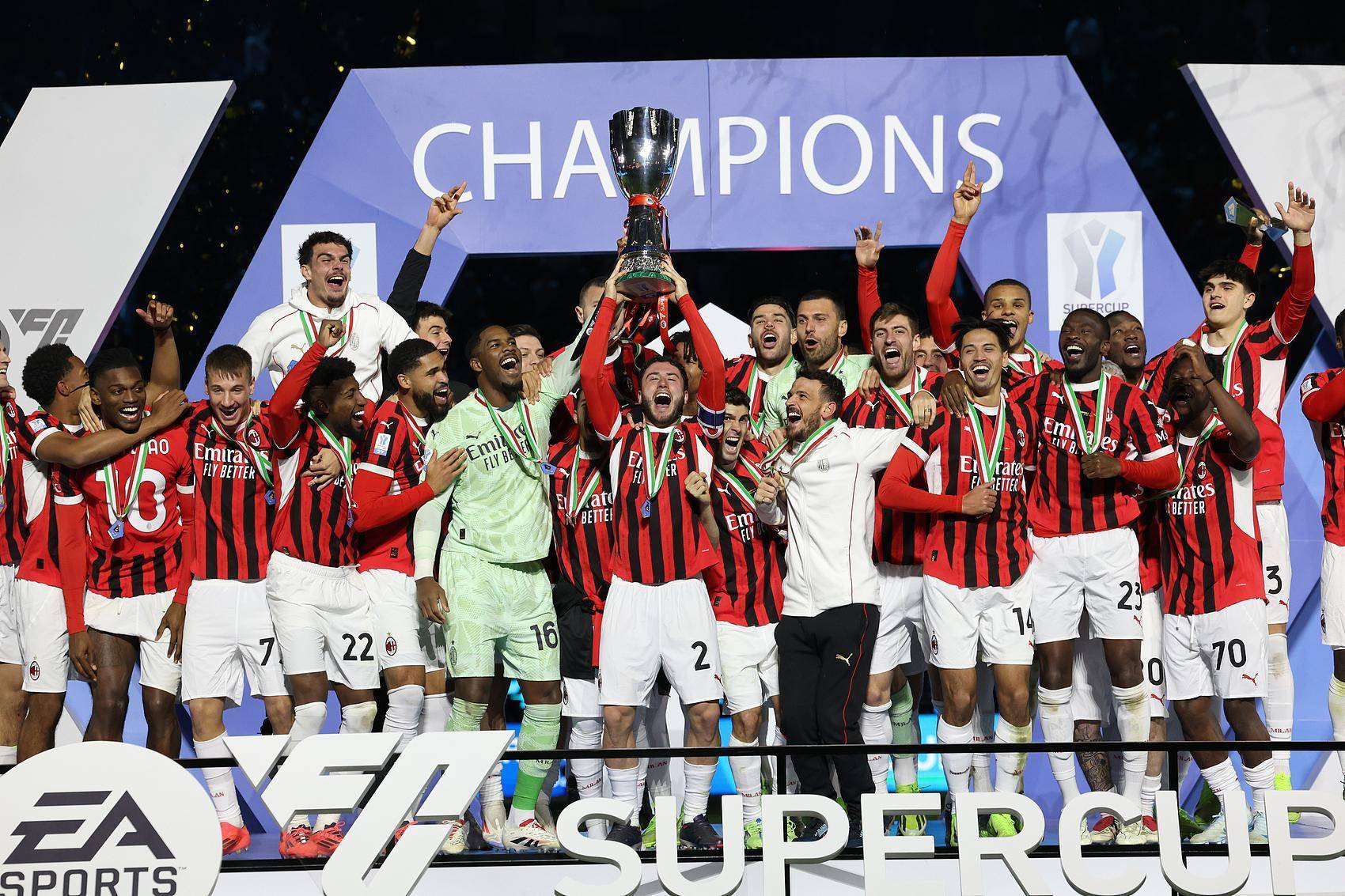 国际米兰客场大胜,继续保持领先优势 国际米兰客场大胜,继续保持领先优势