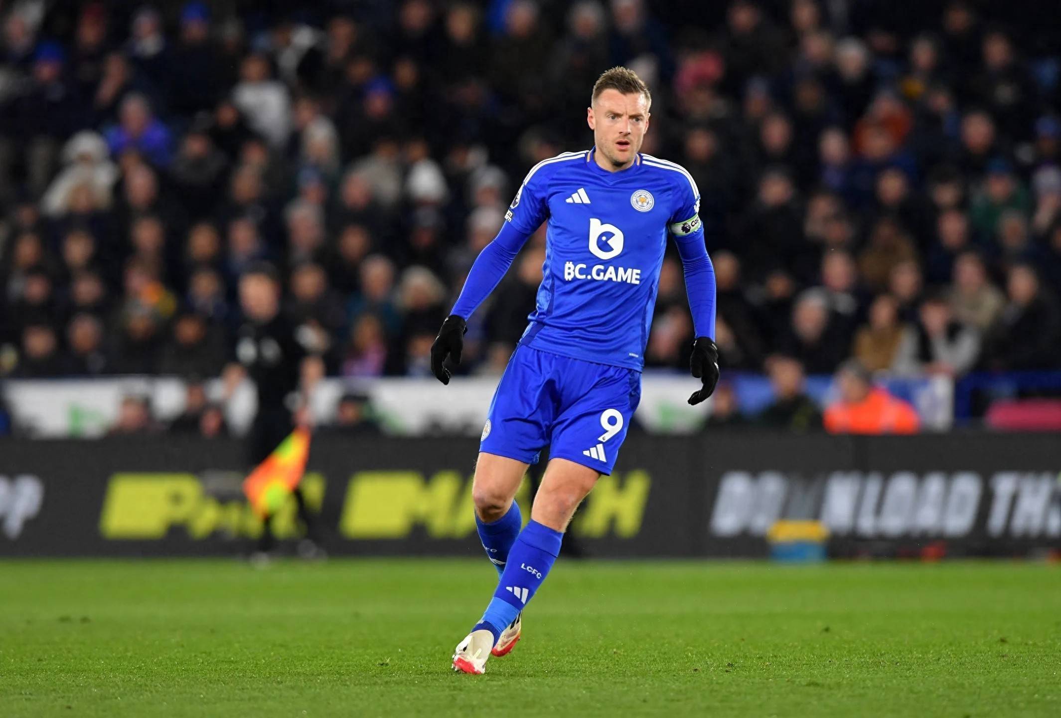 莱斯特城客场告捷,继续压制前锋 莱斯特城客场告捷,继续压制前锋