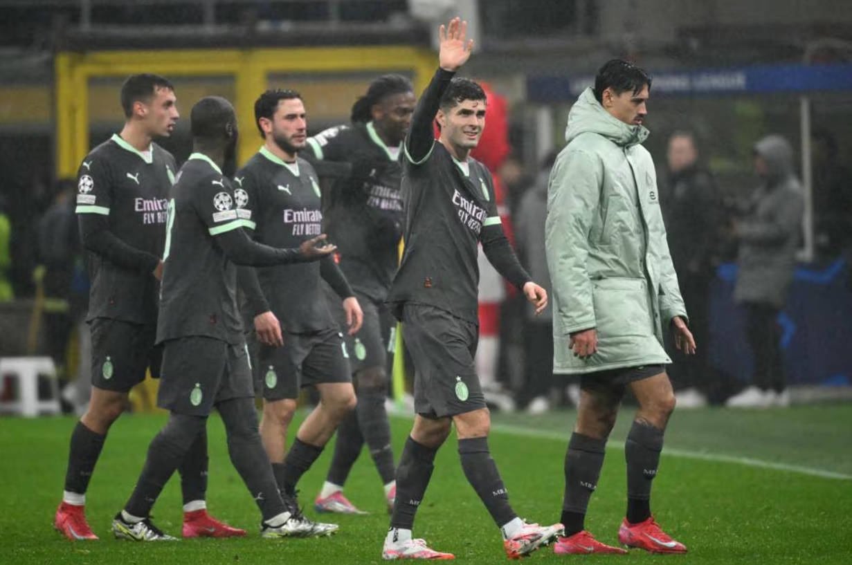 内马尔遭遇AC米兰夺冠，中超局势紧张