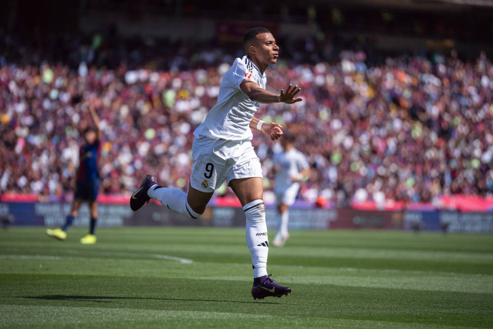 巴萨绝杀西班牙，姆巴佩补时绝平亚洲杯