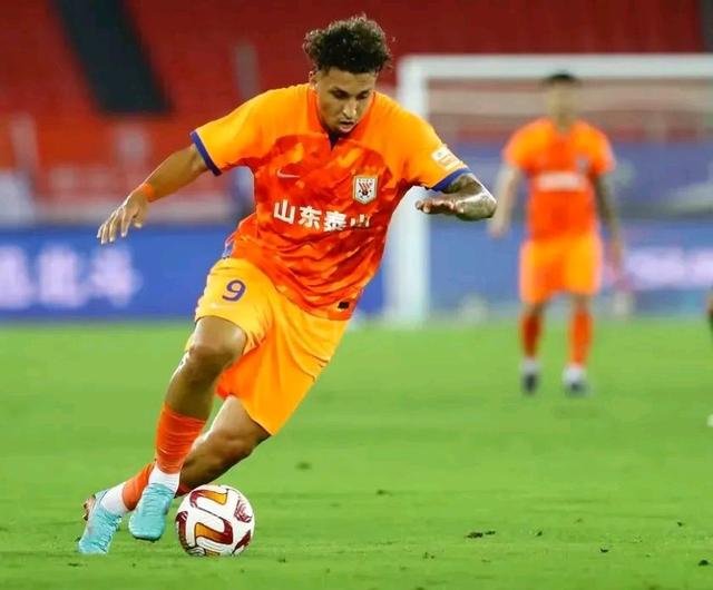 保级之战!华夏迎战力争生存的权健队 保级之战!华夏迎战力争生存的权健队