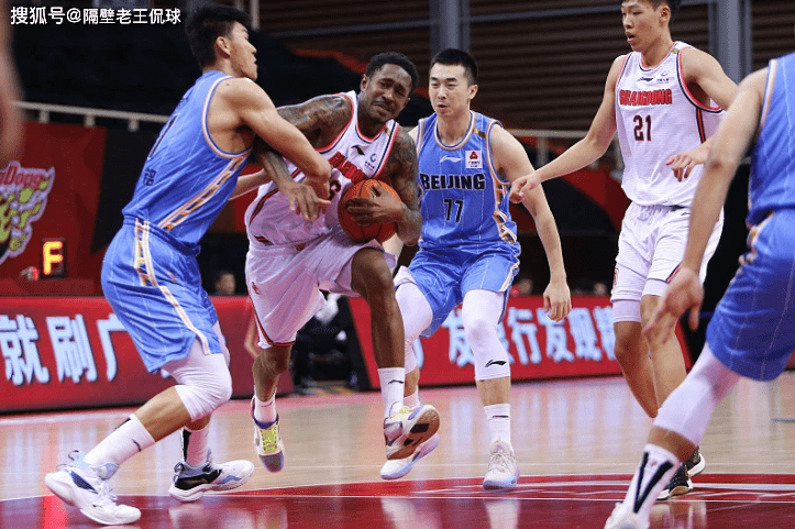 四川金强队悲喜交加,击败对手却遭遇重大伤病的简单介绍 四川金强队悲喜交加,击败对手却遭遇重大伤病的简单介绍