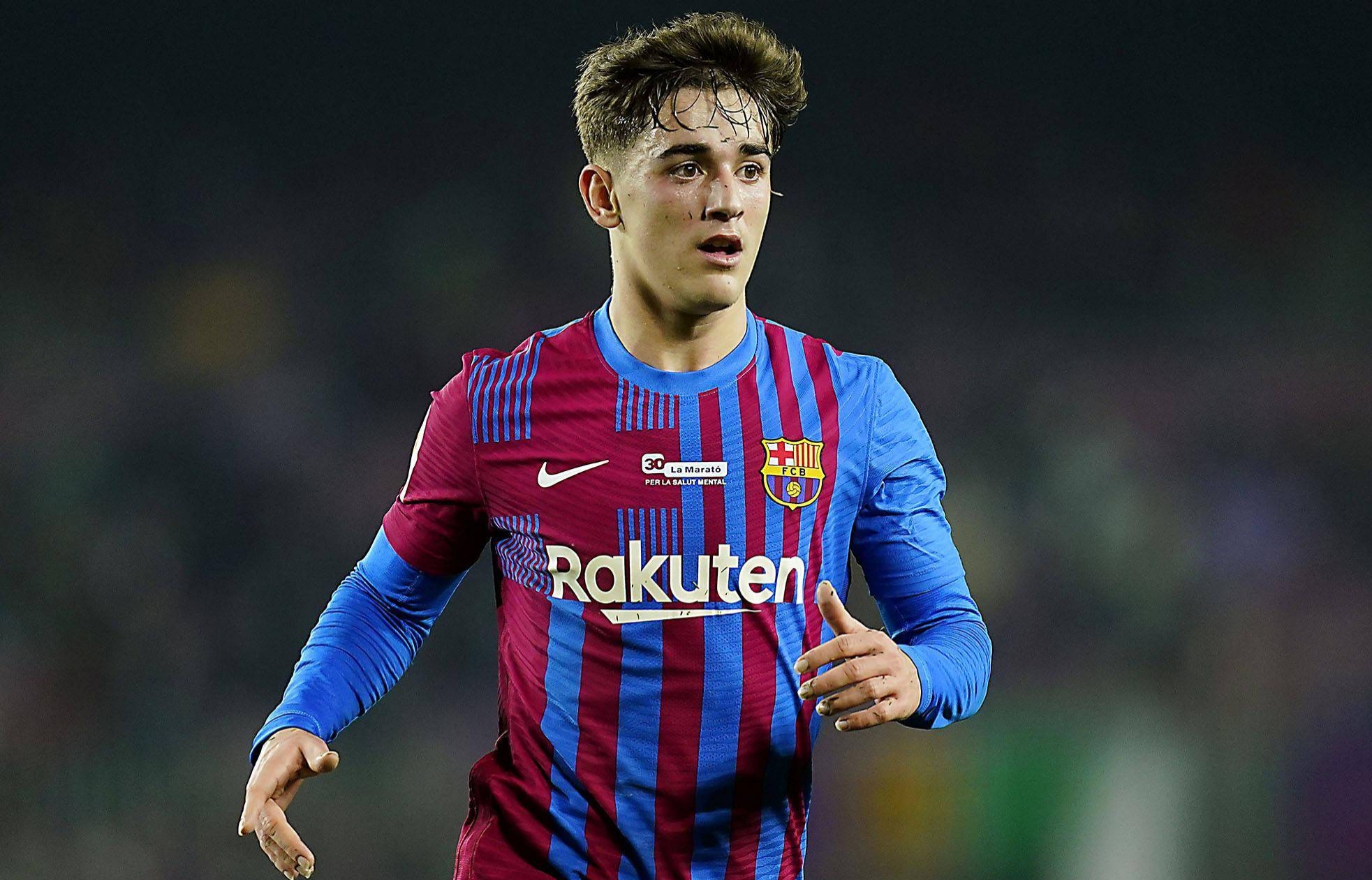 关于巴萨豪取联赛头名，稳健球风博得赞誉的信息