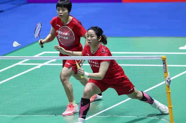 包含印度羽毛球队横扫印尼羽毛球队，马琳打破历史纪录的词条