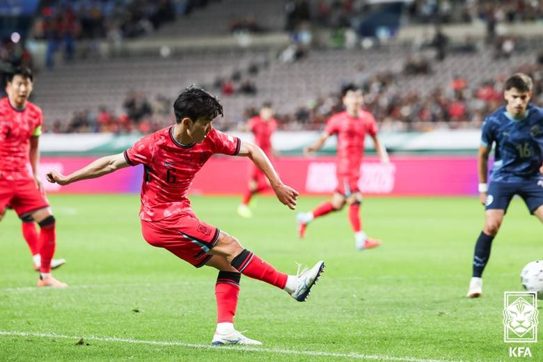 韩国轻取中国,迪马利亚带队取胜 韩国轻取中国,迪马利亚带队取胜