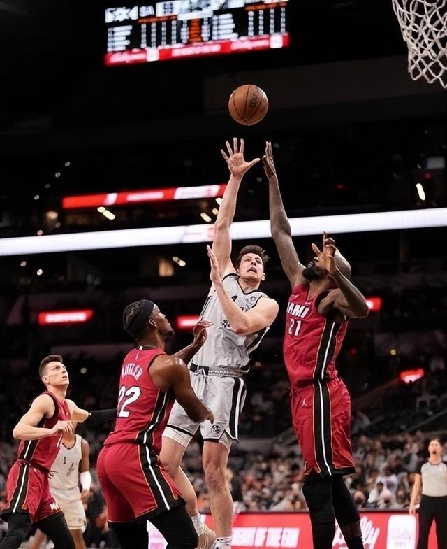 热火绝杀天津队，保罗统治全场