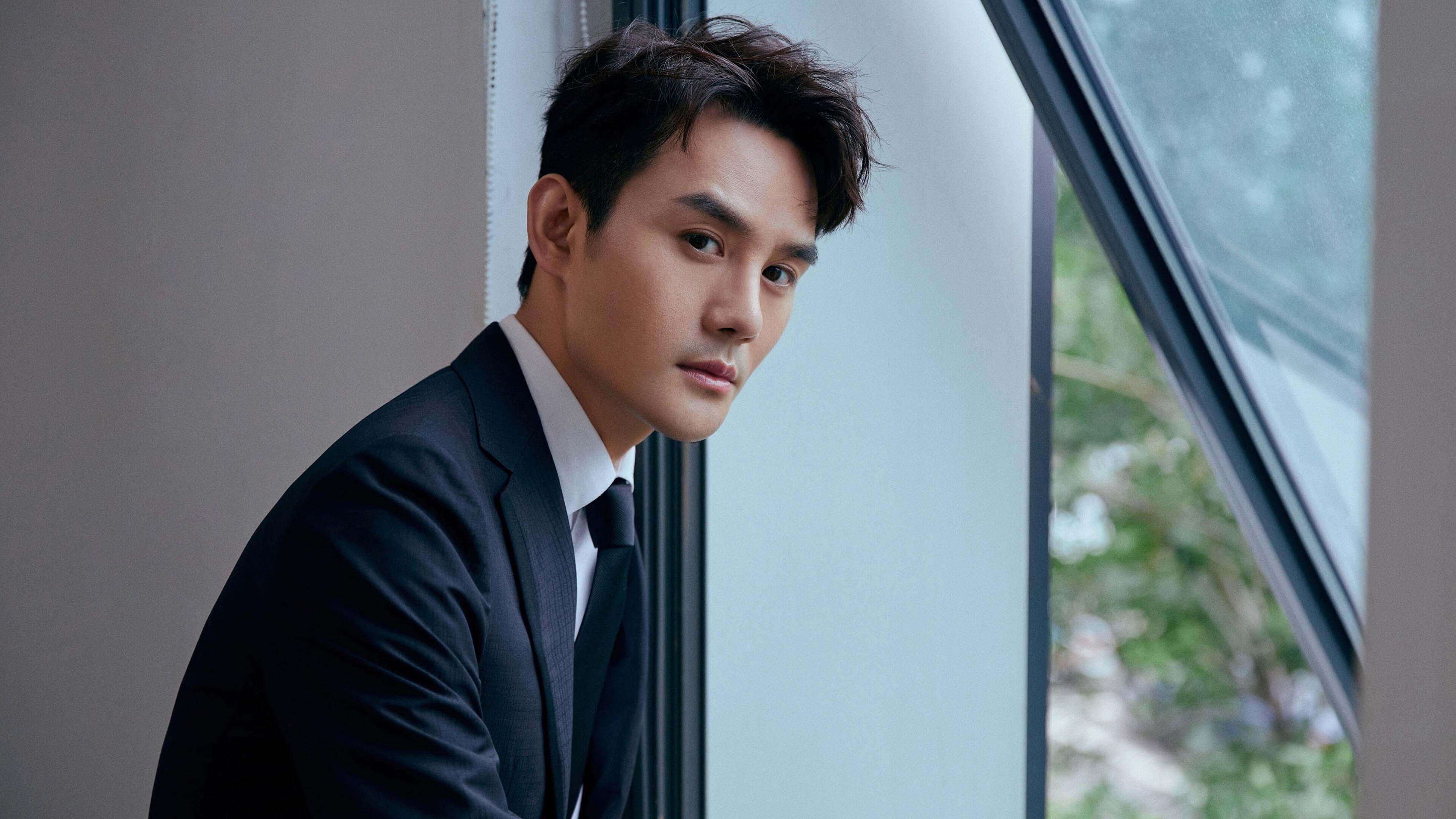 跨界巅峰战!篮网血拼广东队,莫兰特绝杀定乾坤