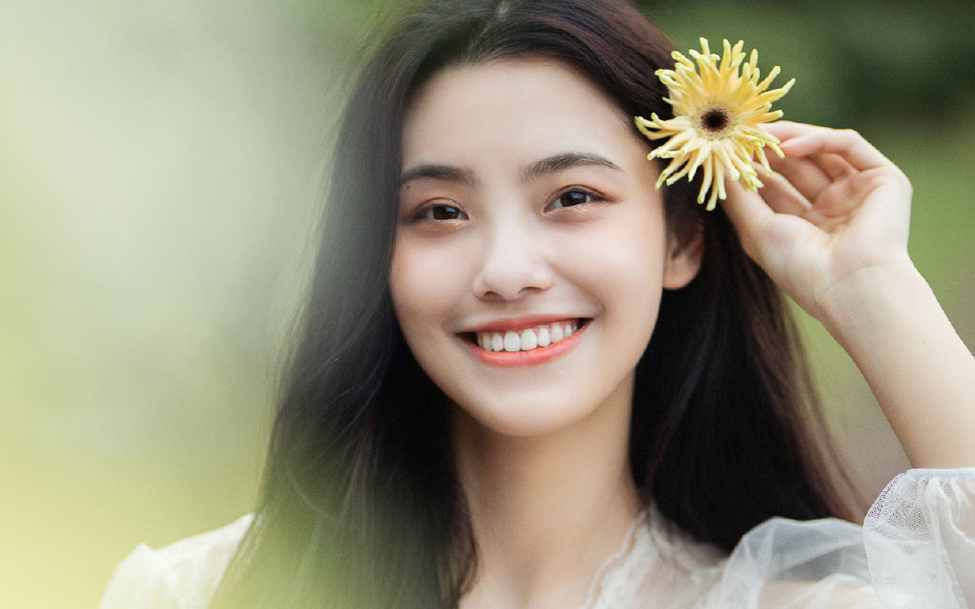 鹰翼撕裂灰暗,一场欧冠淘汰赛的战术绞杀与精神涅槃