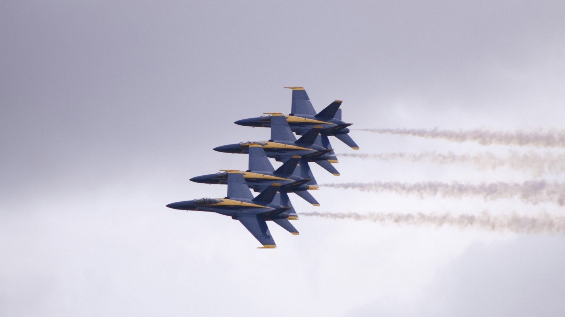 年度焦点之战，广东队以铜墙铁壁防守锁死国王