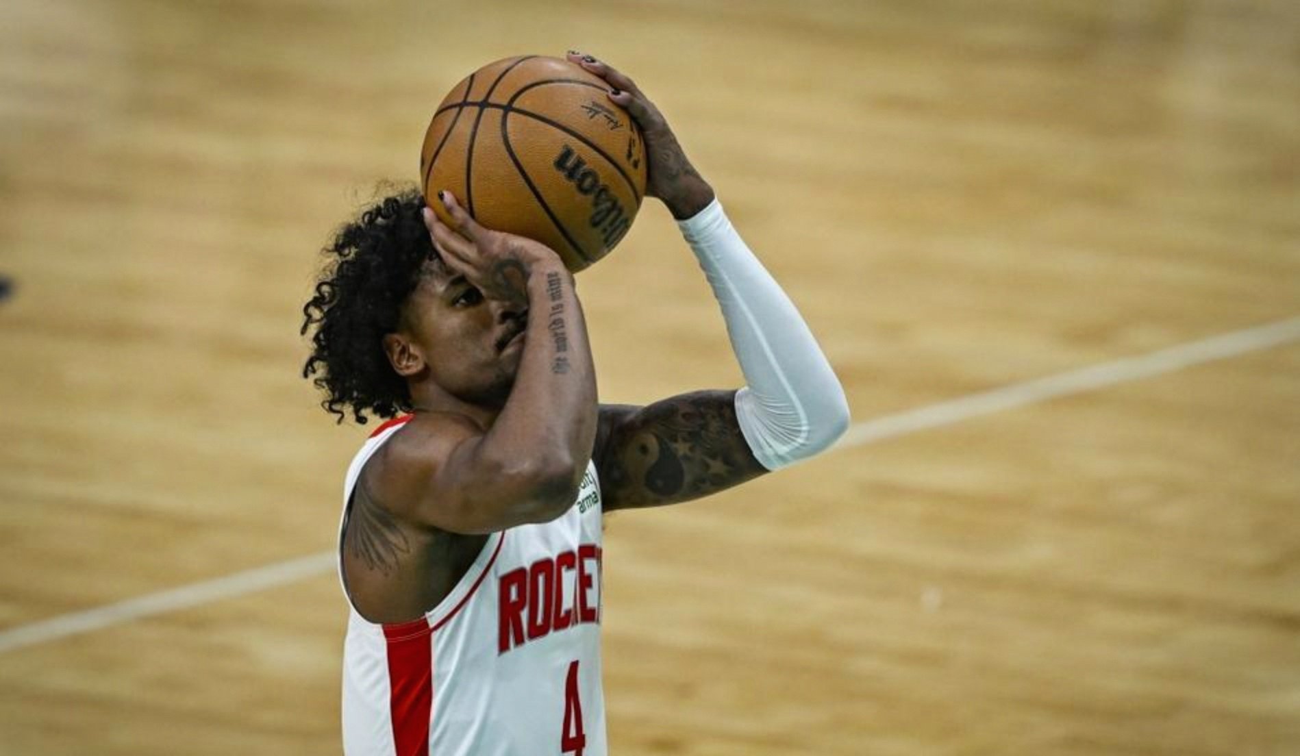 杰伦格林带队取胜,老鹰制霸湖人 杰伦格林带队取胜,老鹰制霸湖人